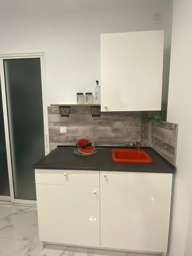 Nirvana Comfort Apartments 2 Thessaloniki Buitenkant foto